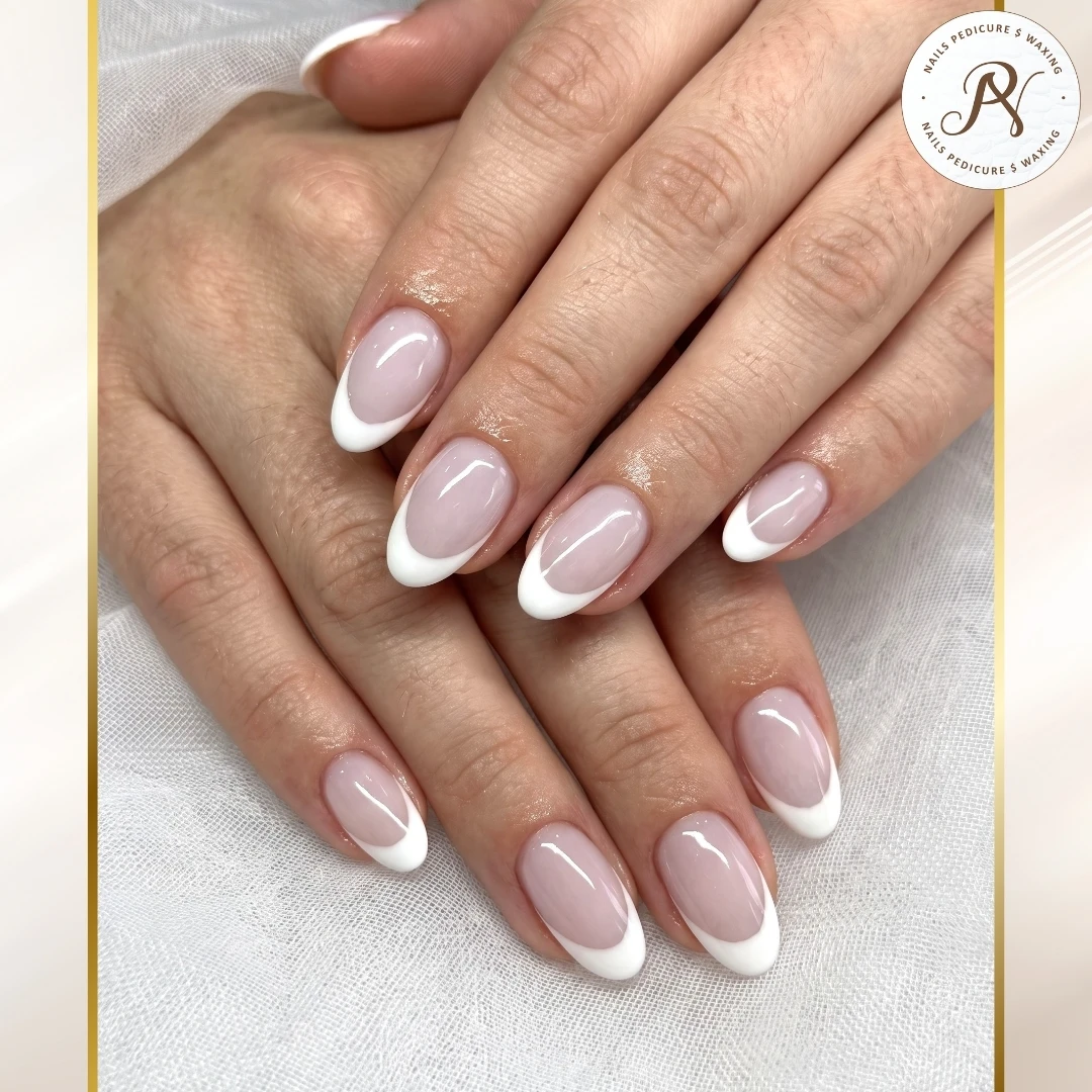 Elegant nails